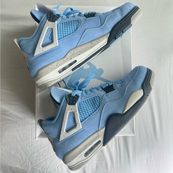 Air Jordan 4 university blue I  got them from STOCKX including the receipt - Picture 2 of 7